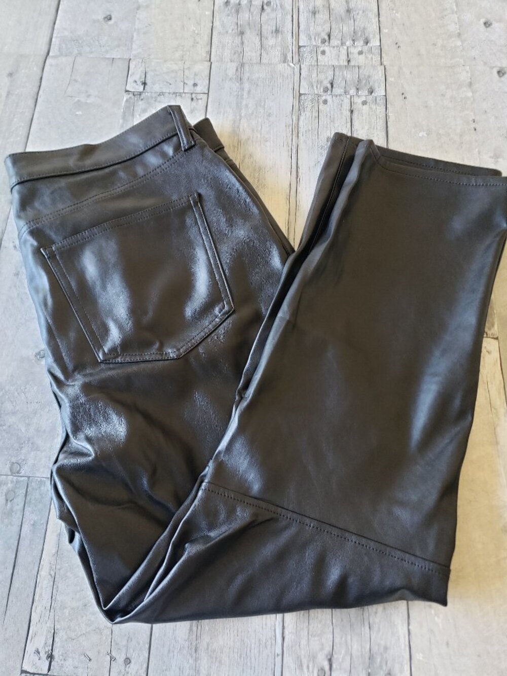NWT - High Rise Vegan Leather Vintage Slim Pants – Size 33/16T TALL